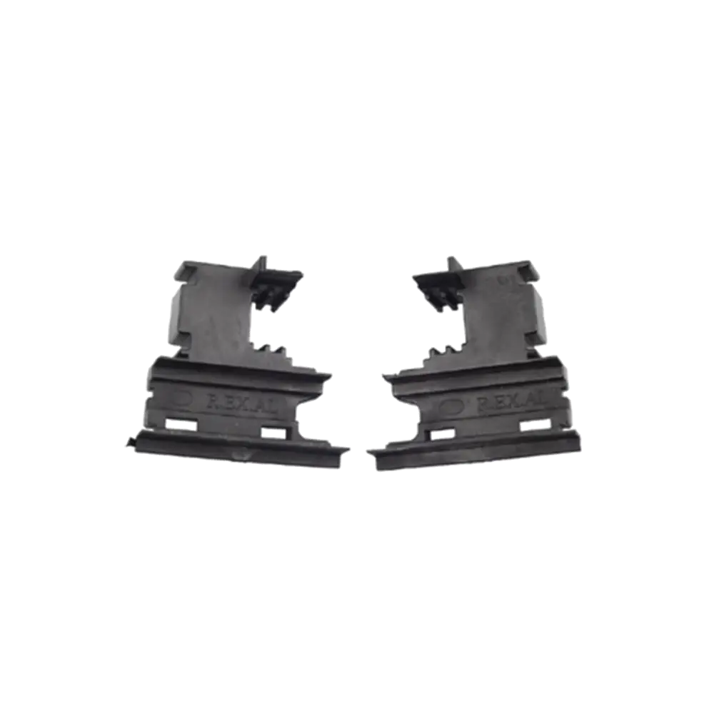 [7016/RMAA5008C] PAIR BLACK DRIVEN PLUG